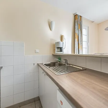 Maison De 2 Chambres Avec Terrasse Amenagee Et Wifi A Mahon Plage بيت للعطل فورت ماهون بلاج