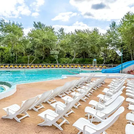 بيت للعطل Maison De 2 Chambres Avec Terrasse Amenagee Et Wifi A Mahon Plage *